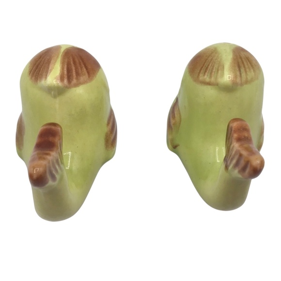 Vintage Chartreuse Whale Salt Pepper Shakers Japan, Mid Century Anthropomorphic - Picture 8 of 11